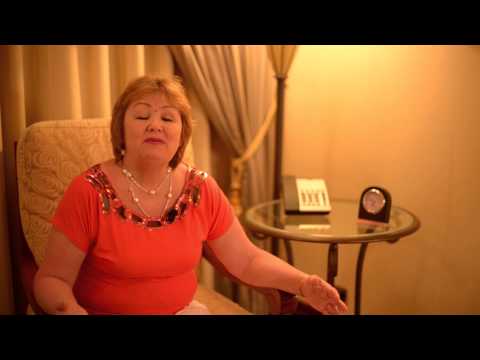 Румия Сабирова: "Женщина просто купила воротничок, пояс... Она не пропускает ни одной презентации..." Румия Сабирова: "Женщина просто купила воротничок, пояс... Она не пропускает ни одной презентации..."